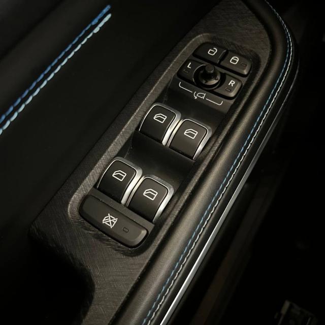 LYNK & CO 01 usata, con Autoradio digitale