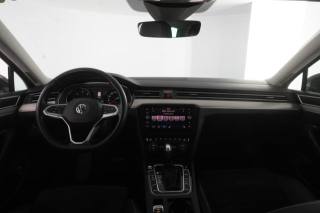 VOLKSWAGEN Passat usata 10