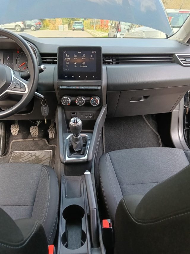 RENAULT Clio usata, con Touch screen