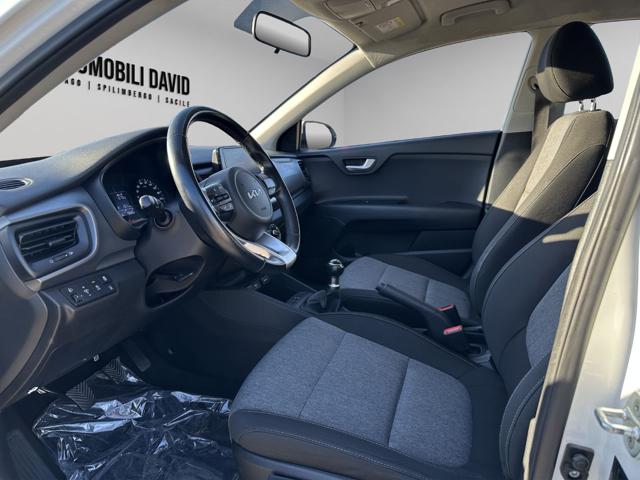 KIA Stonic usata, con Autoradio