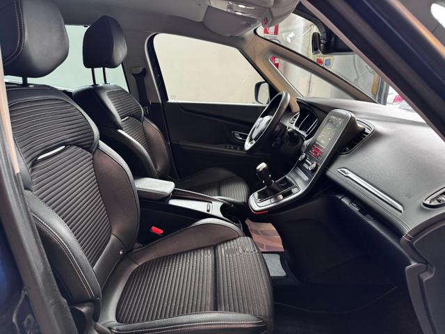 RENAULT Grand Scenic usata, con Controllo automatico clima