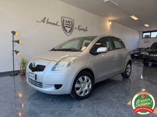 TOYOTA Yaris usata, con Airbag