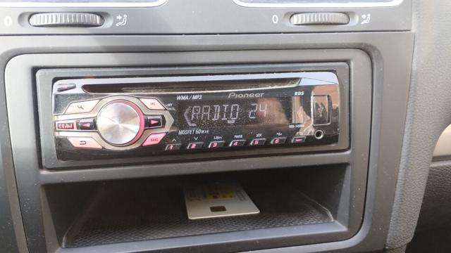 VOLKSWAGEN Golf usata, con Pneumatici quattro stagioni