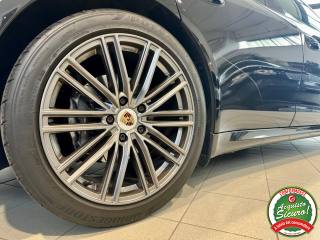 PORSCHE Panamera usata, con Boardcomputer