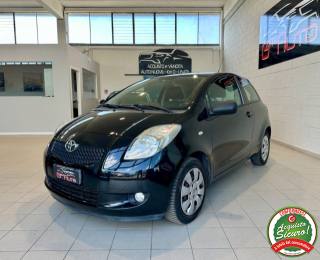 TOYOTA Yaris 1.0 3p. Navi *NEOPATENTATI*BLUETOOTH*NAVI*
