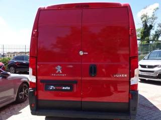 PEUGEOT Boxer usata, con Autoradio