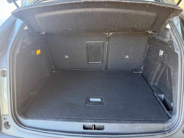 PEUGEOT 3008 usata, con Touch screen