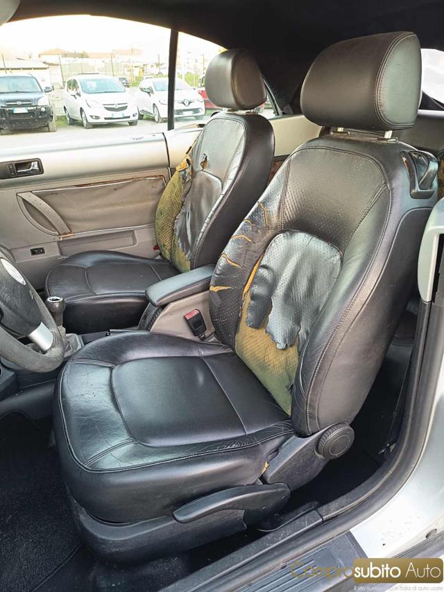 VOLKSWAGEN New Beetle usata, con Cerchi in lega