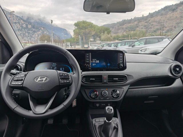 HYUNDAI i10 usata, con Volante in pelle