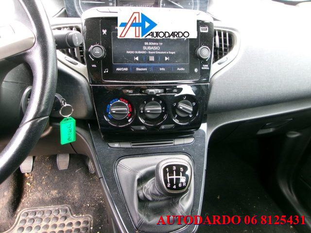 LANCIA Ypsilon usata, con Airbag