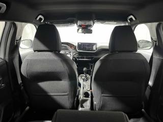 PEUGEOT 2008 usata, con Fari LED