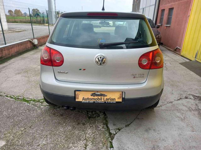 VOLKSWAGEN Golf usata, con Autoradio