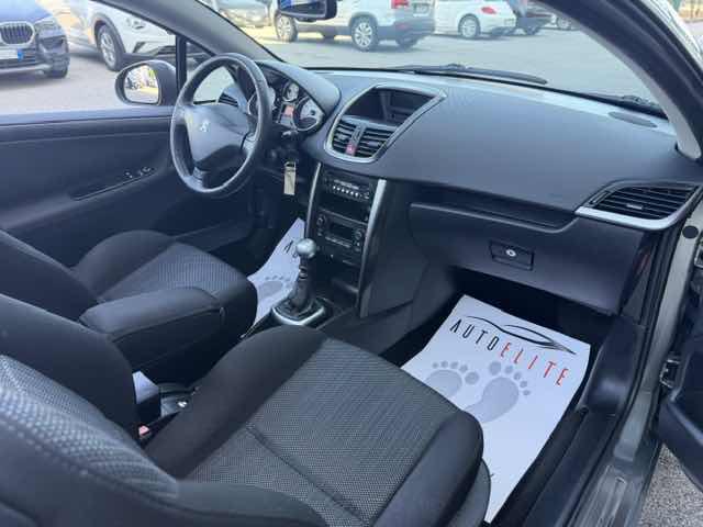 PEUGEOT 207 usata, con Autoradio