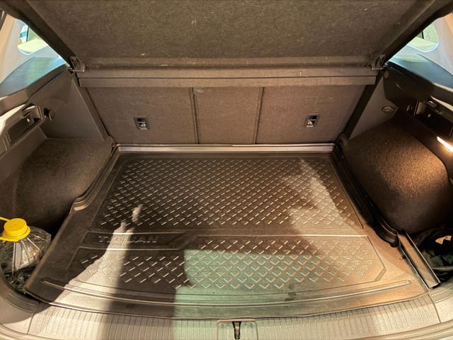 VOLKSWAGEN Tiguan usata, con Park Distance Control