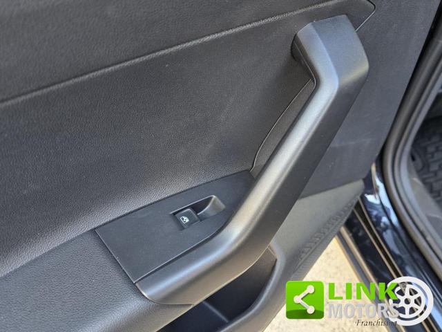 VOLKSWAGEN Taigo usata 48