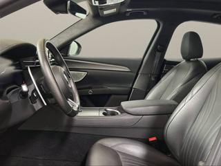 MASERATI Grecale usata, con Chiusura centralizzata