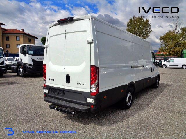 IVECO Daily usata, con Controllo automatico clima