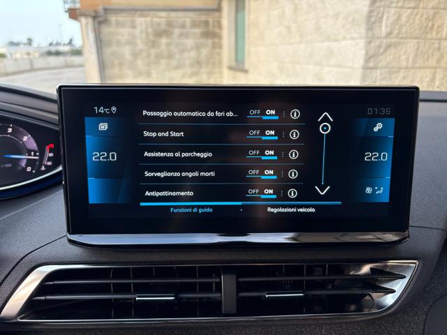 PEUGEOT 3008 usata, con Touch screen
