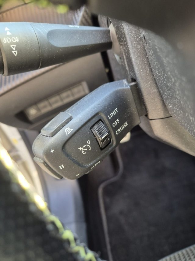 PEUGEOT 2008 usata, con Chiusura centralizzata