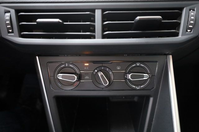 VOLKSWAGEN Taigo usata, con Sensore di luce