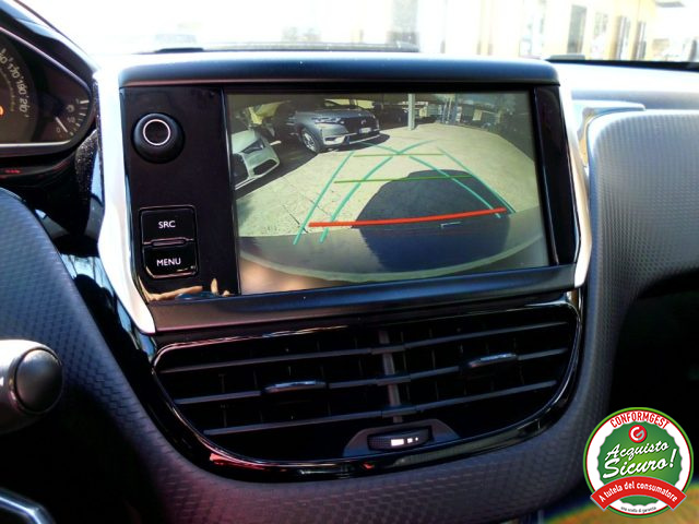 PEUGEOT 2008 usata, con Volante in pelle