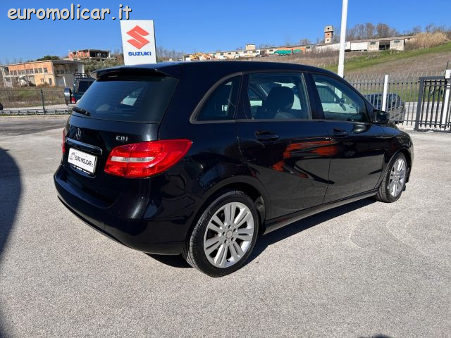 MERCEDES-BENZ B 180 usata, con Cerchi in lega