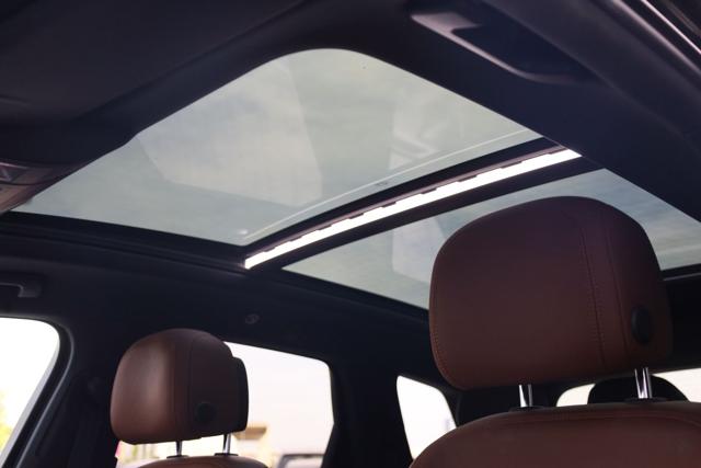VOLKSWAGEN Touareg usata, con Autoradio