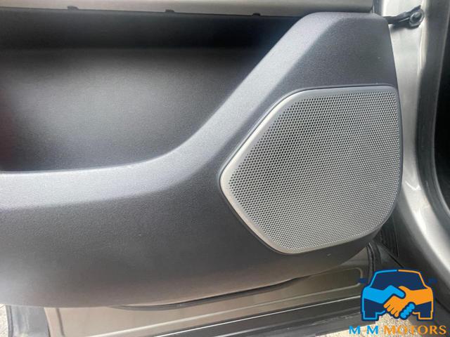 LAND ROVER Range Rover Velar usata, con Volante multifunzione