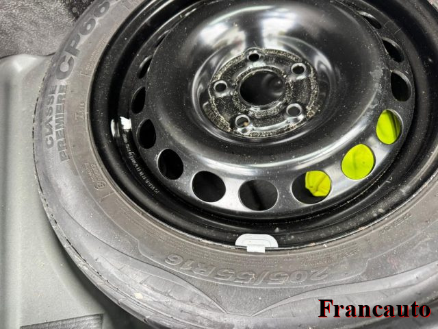 VOLKSWAGEN Touran usata, con Cruise Control