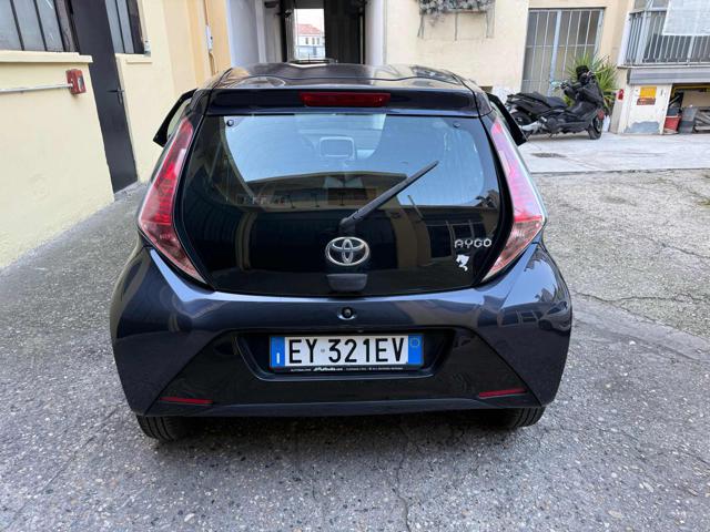 TOYOTA Aygo usata, con Alzacristalli elettrici