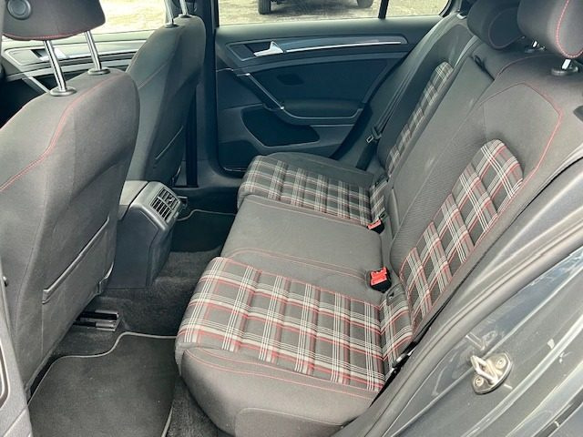 VOLKSWAGEN Golf GTI usata, con Climatizzatore