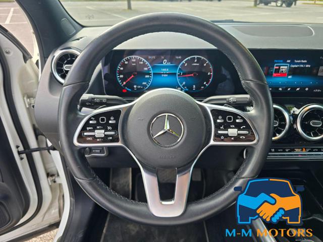 MERCEDES-BENZ GLA 200 usata, con Controllo automatico clima