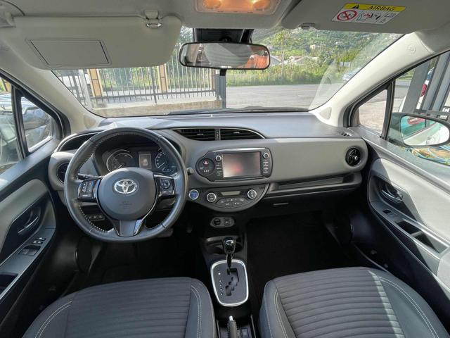 TOYOTA Yaris usata 21