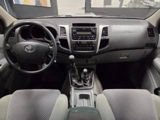 TOYOTA Hilux usata, con Controllo automatico clima