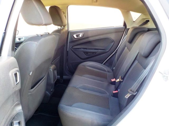 FORD Fiesta usata, con Vetri oscurati