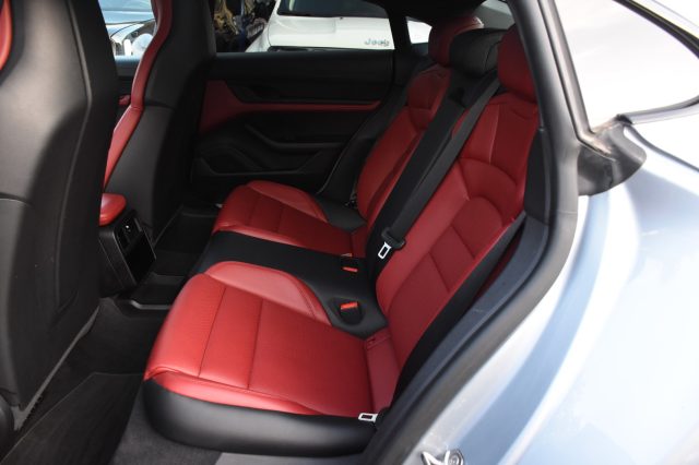 PORSCHE Taycan usata, con Touch screen