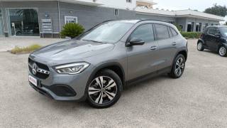 MERCEDES-BENZ GLA 200 usata, con Airbag