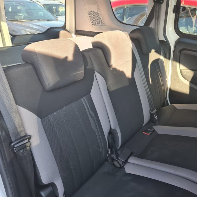FIAT Doblo usata, con Autoradio digitale