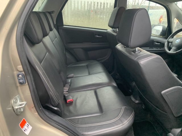 FIAT Sedici usata, con Controllo automatico clima