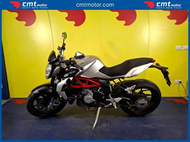 MV AGUSTA Brutale 800 usata 3