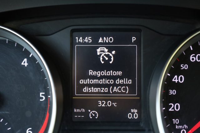 VOLKSWAGEN Passat Alltrack usata, con Volante multifunzione
