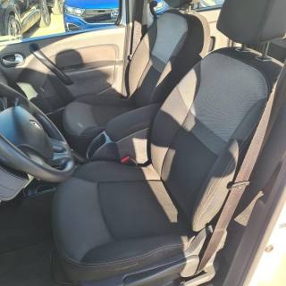 RENAULT Kangoo usata 12