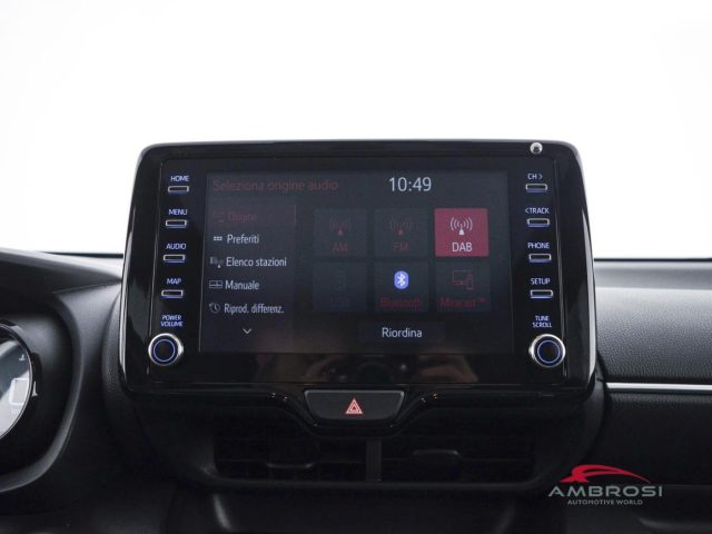 TOYOTA Yaris usata 14