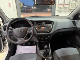 HYUNDAI i20 usata, con Servosterzo