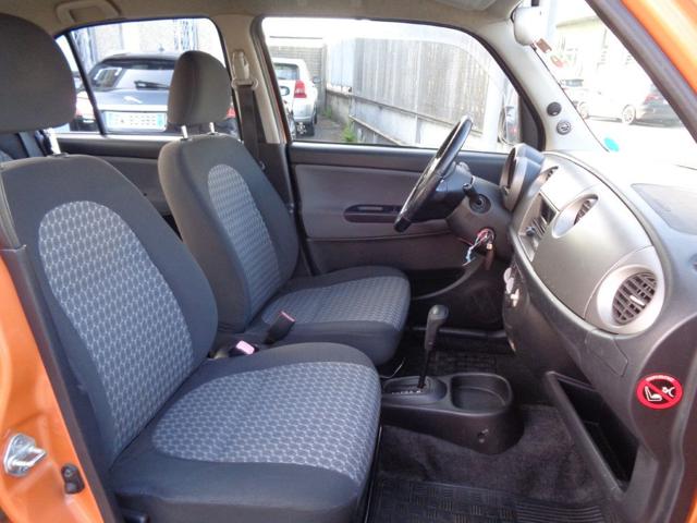 DAIHATSU Trevis usata, con Volante in pelle