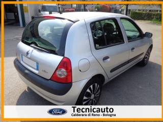 RENAULT Clio usata, con Airbag