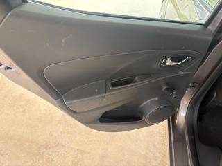 RENAULT Clio usata, con Schermo multifunzione interamente digitale
