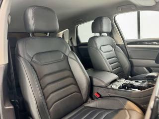 VOLKSWAGEN Touareg usata, con Sistema di navigazione