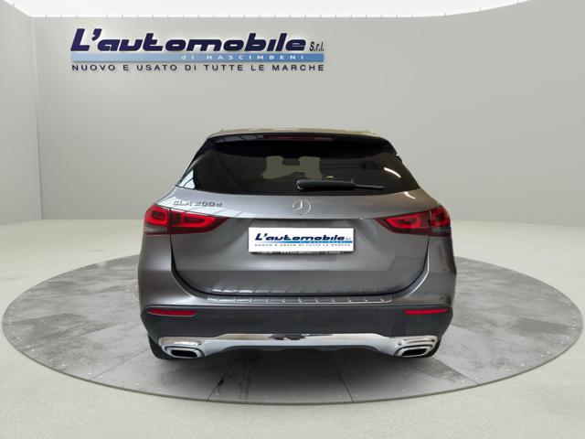 MERCEDES-BENZ GLA 200 usata, con Autoradio