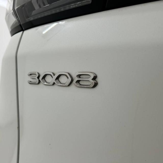 PEUGEOT 3008 usata, con Isofix